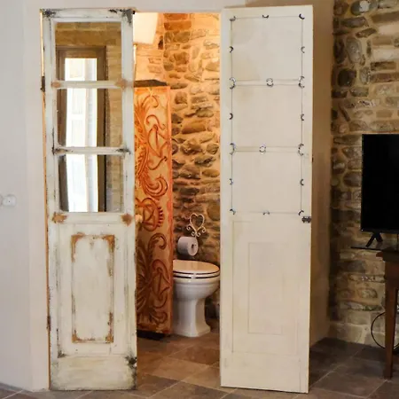 Vecchio Forno Only Adult, Luxury, History, Comfort Vakantiehuis Fiorenzuola di Focara