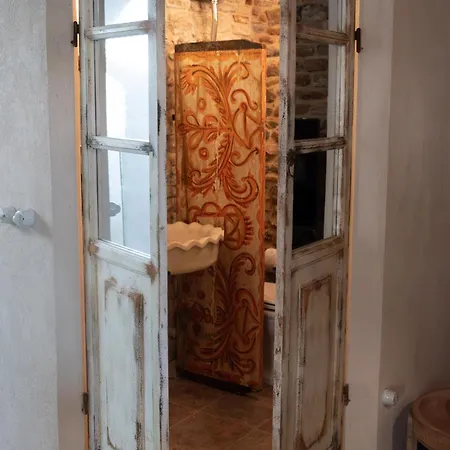 Vecchio Forno Only Adult, Luxury, History, Comfort * Fiorenzuola di Focara